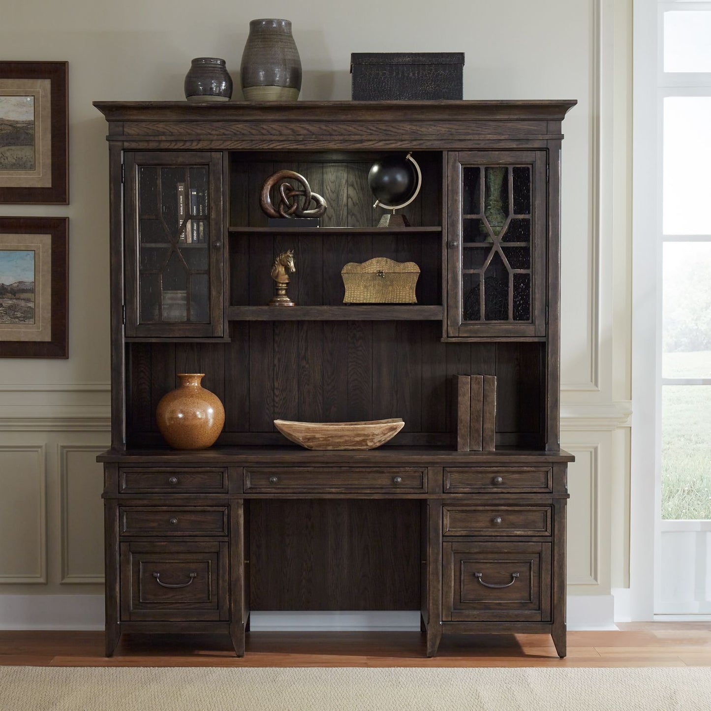 Credenza & Hutch