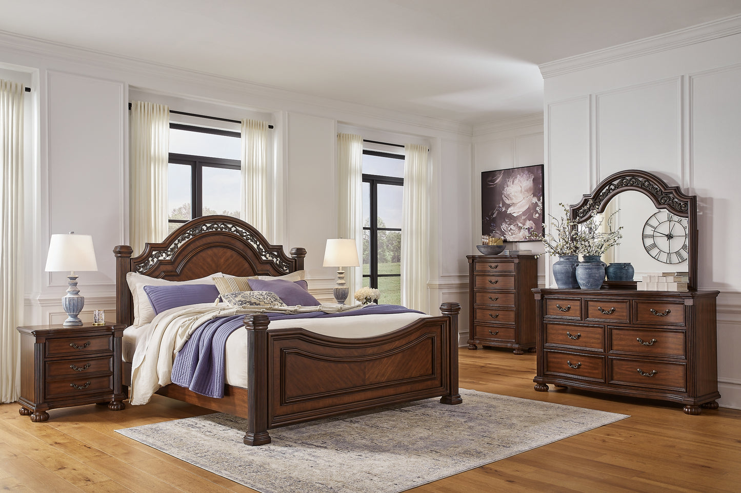 Lavinton Queen Poster Bed with Dresser and Nightstand