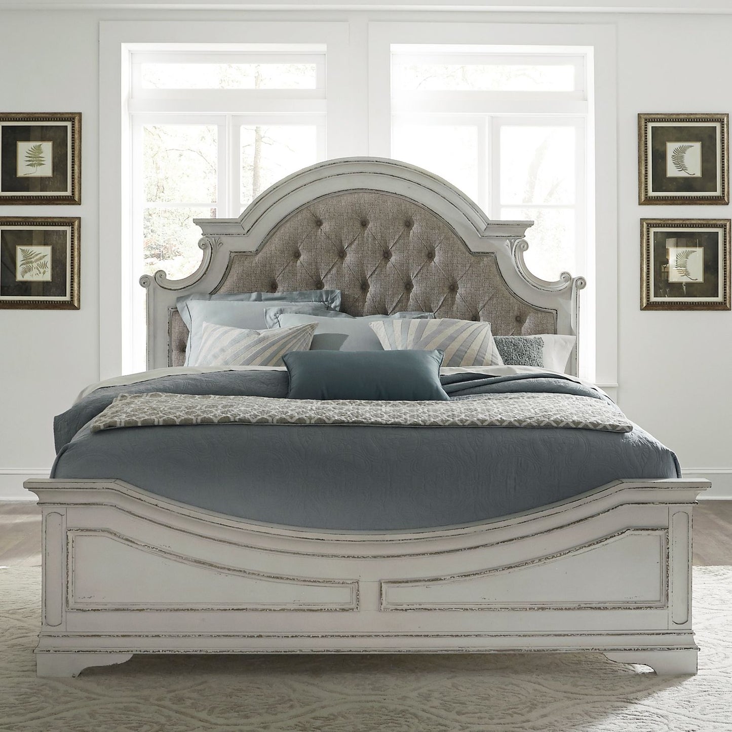 King Uph Bed, Dresser & Mirror