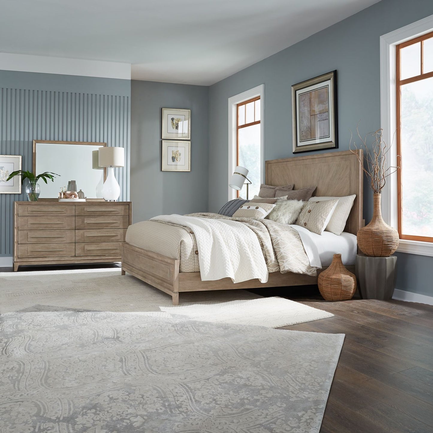 King Panel Bed, Dresser & Mirror
