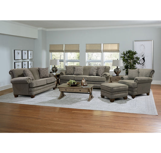 5Q04N Reed Chair with Nails