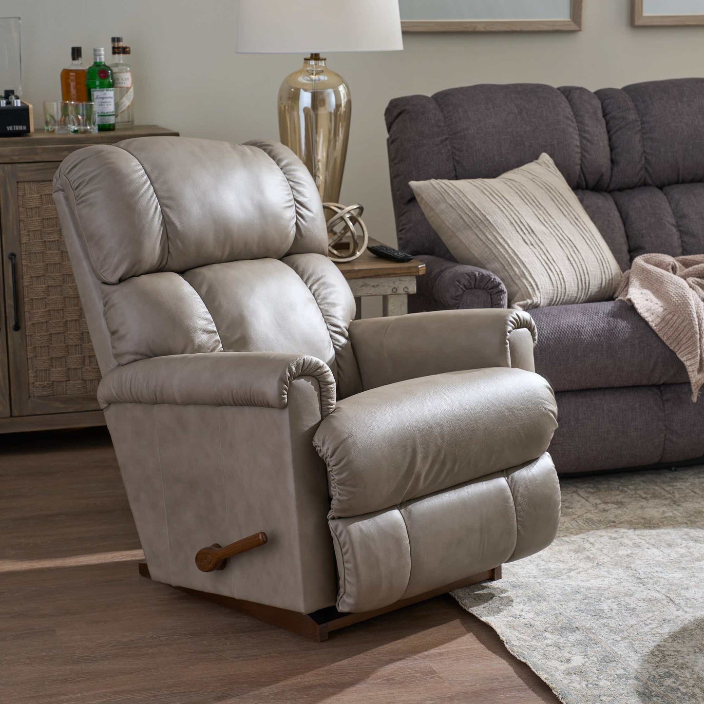 Pinnacle Rocking Recliner