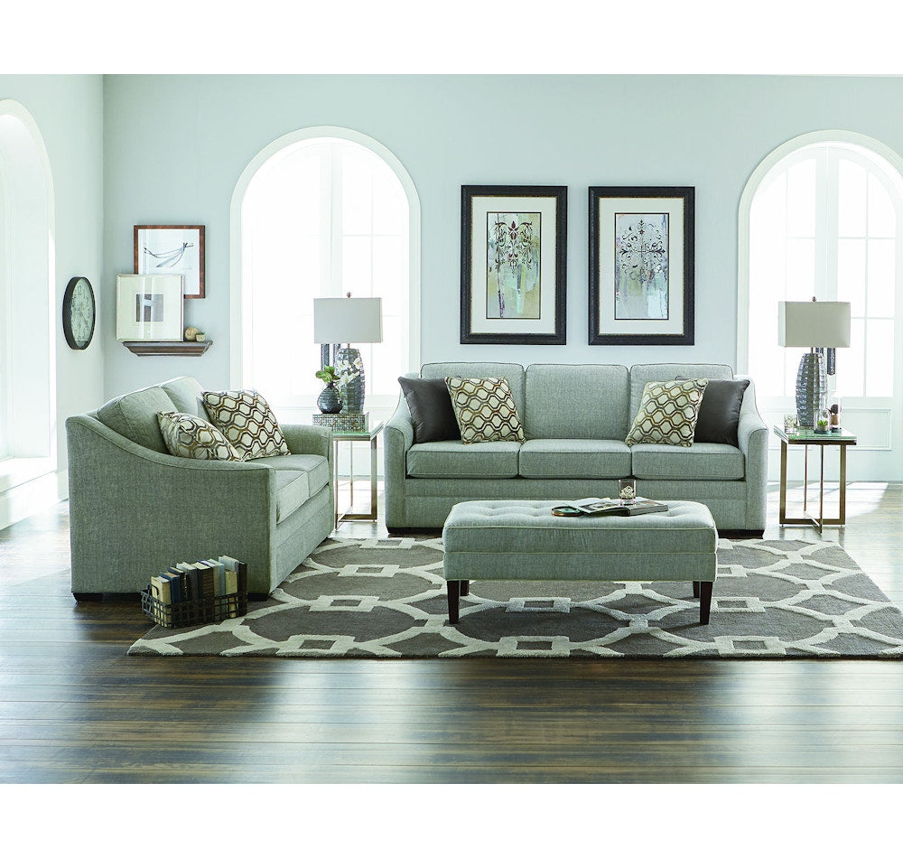 THOMAS LOVESEAT 4T06