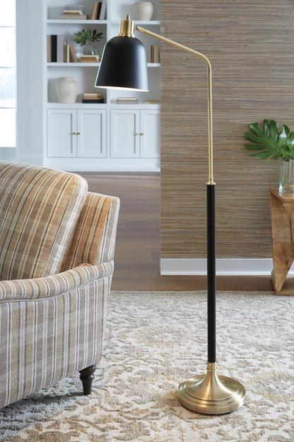 Clairwell Metal Floor Lamp (1/CN)